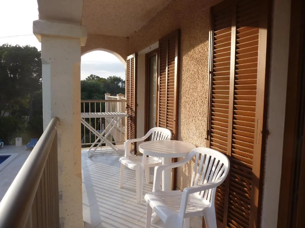 Aparthotel Apartamentos Villa Primera Cala Figuera