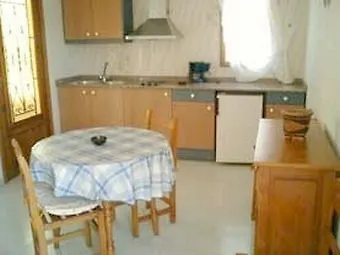 Apartamentos Villa Primera Cala Figuera  Aparthotel